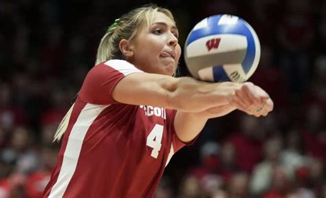 wisconsin badgers volleyball nudes|UWPD investigating sharing of sensitive photos, video of。